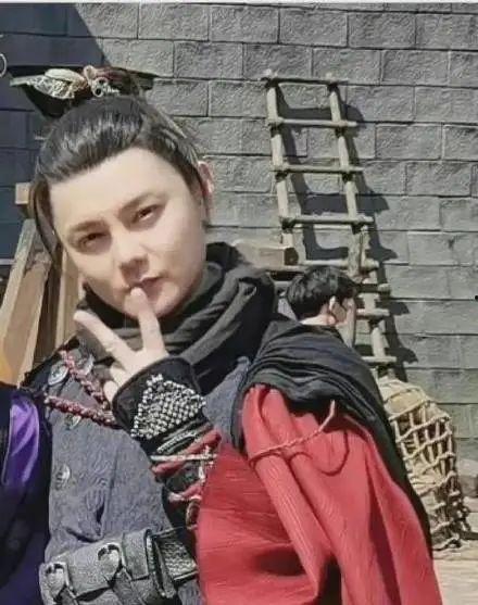 娱乐吃瓜尹正小说