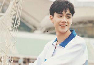 娱乐吃瓜姐妹胡文煊小说,娱乐圈的瓜田秘闻录